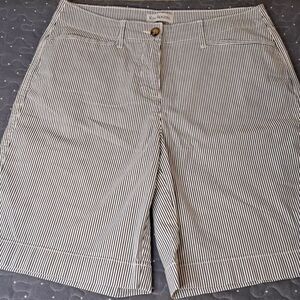 Kim Rogers 9 inch shorts size 10